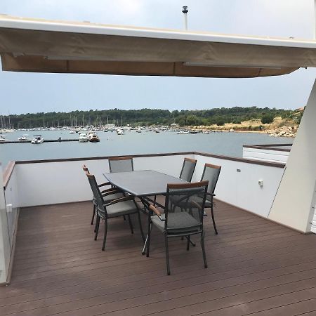 Floating House Varoni Pula Zewnętrze zdjęcie