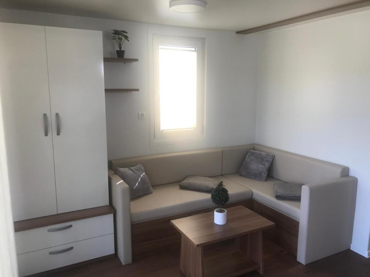 Floating House Varoni Pula Zewnętrze zdjęcie