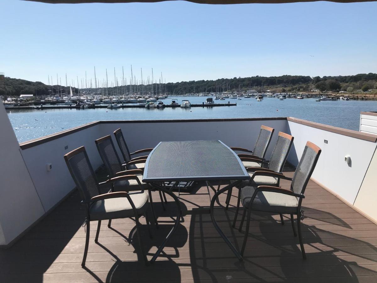 Floating House Varoni Pula Zewnętrze zdjęcie